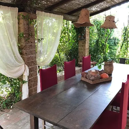 La Casa Nel Bosco * Lari