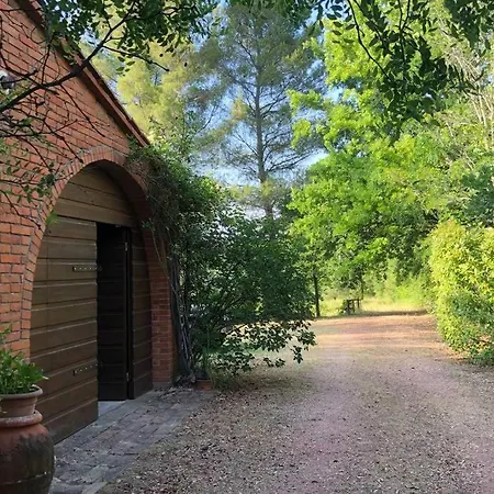 La Casa Nel Bosco Lari
