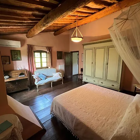 Podere Montemarchi Lari